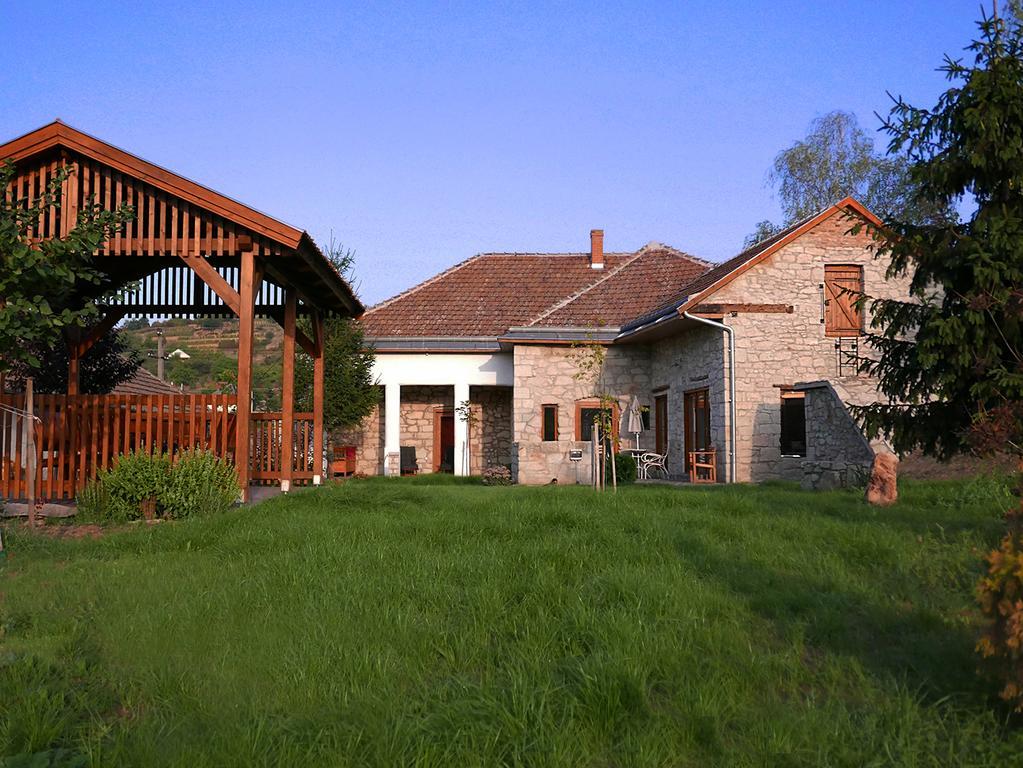 Uragya Vendeghaz Hotel Mád Exterior foto